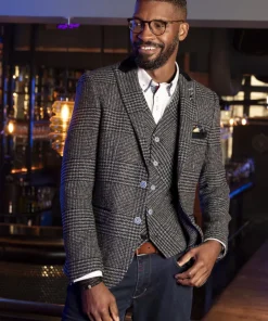 Charming Check Blazer