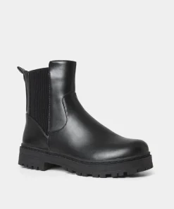 Make No Mistake Chelsea Boots