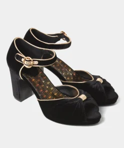 Misty Velvet Shoes