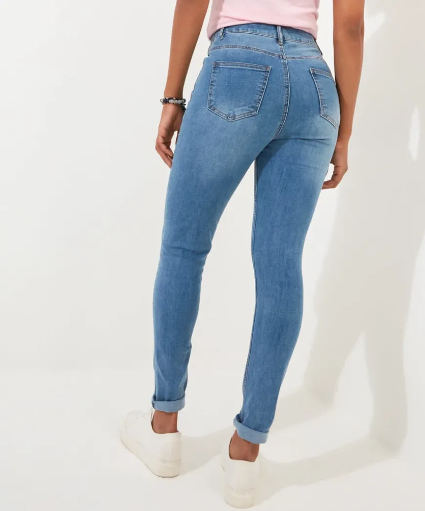 Must Have Skinny Fit Jeans