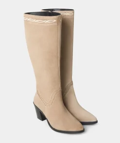 No Comparison Suede Boots