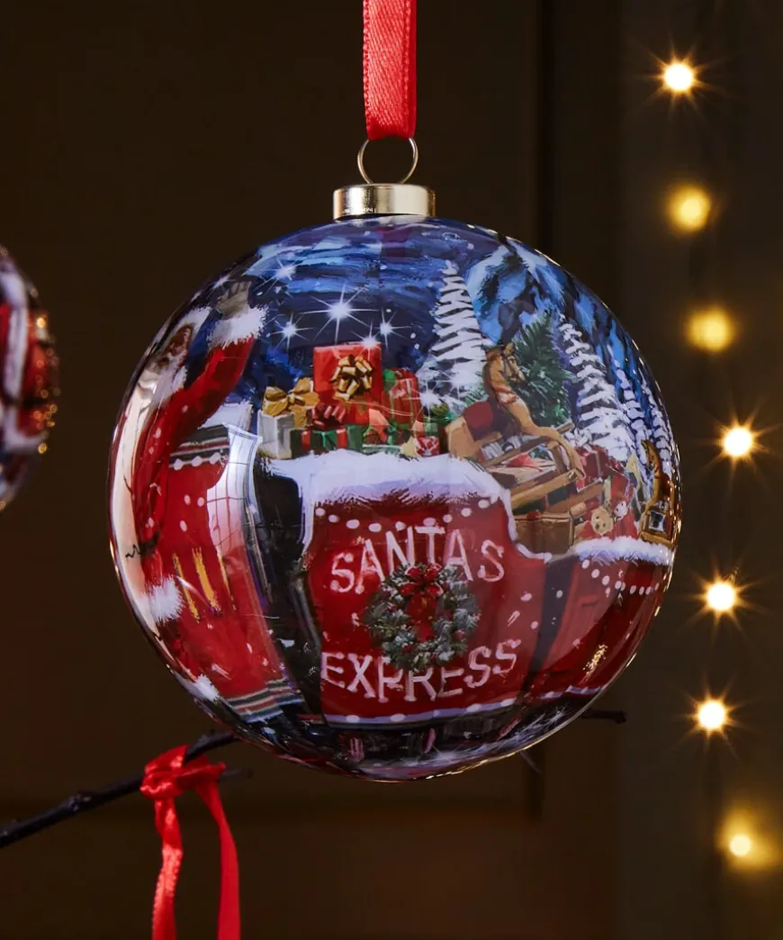 Pack Of 7 Traditional Christmas Baubles
