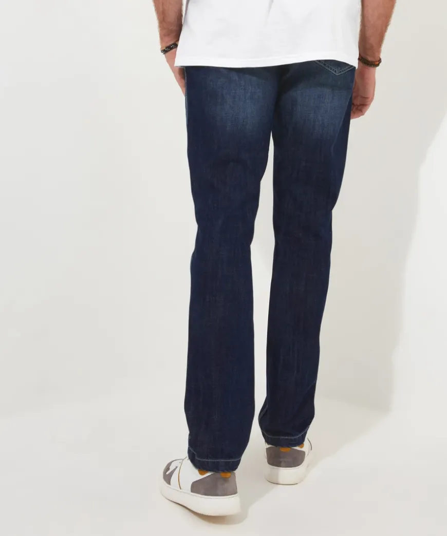 Remarkable Regular Slim Jeans