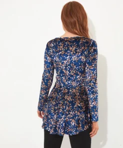 Stunning Zip Top