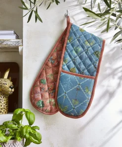 Wanderlust Double Oven Glove