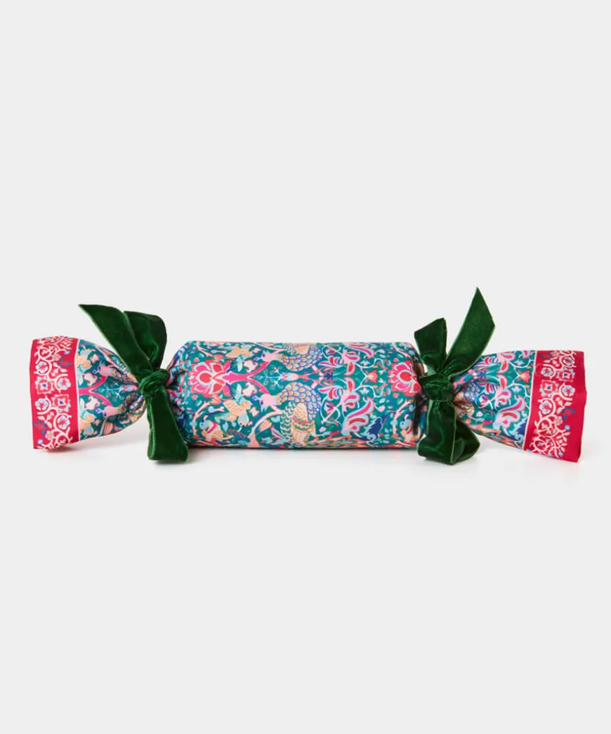William Morris Beauty Cracker