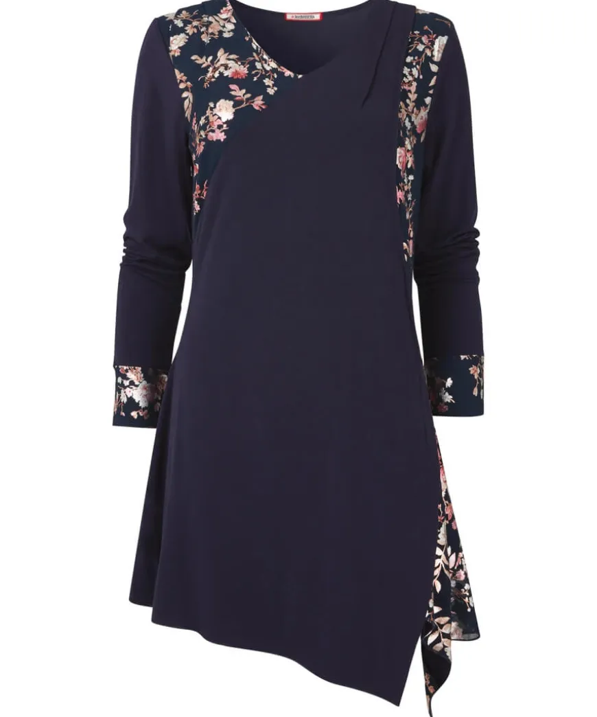 Winter Wonders Tunic