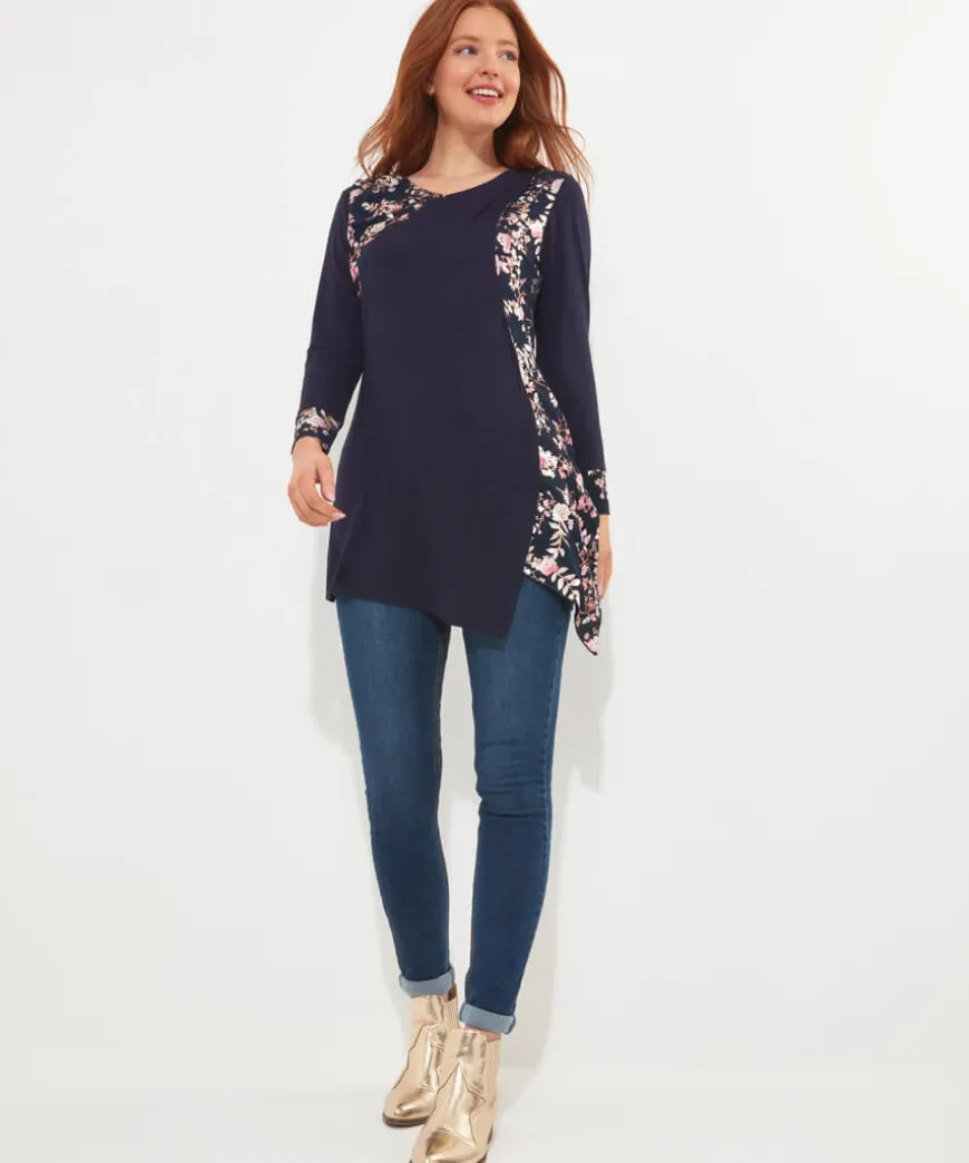 Winter Wonders Tunic